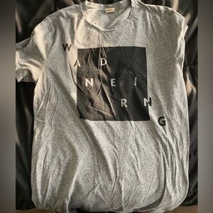 Men’s Hollister shirt